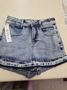 Light Blue Acid-Wash Denim Shorts